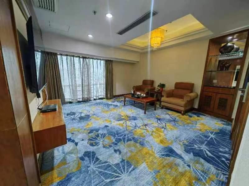 Gladden Hotel Jiangmen Esterno foto