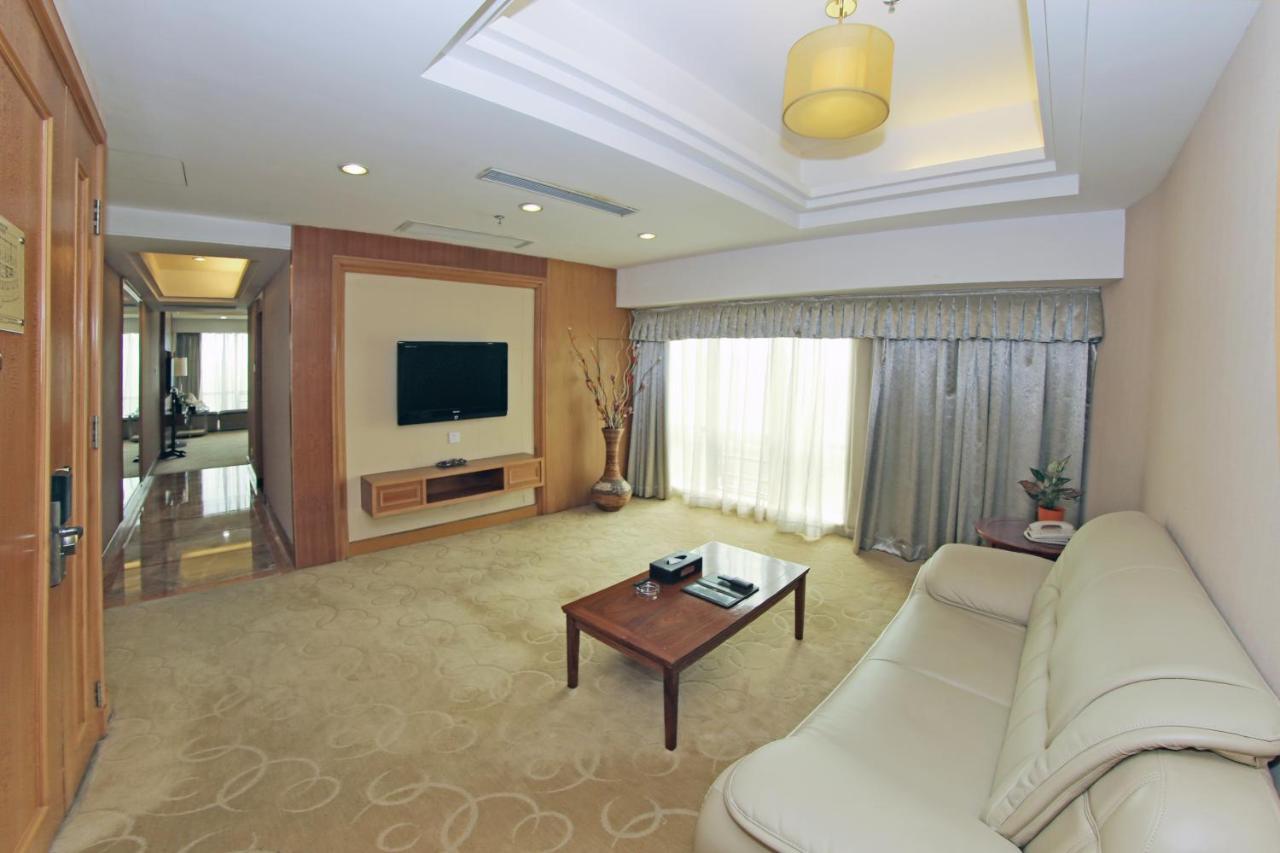 Gladden Hotel Jiangmen Esterno foto
